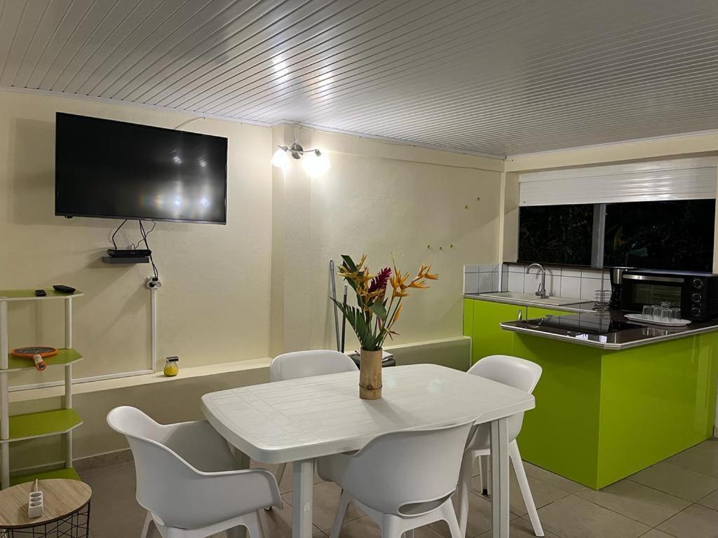 סנטה-אנה Agreable Appartement En Rez-De-Jardin A 450M De La Mer מראה חיצוני תמונה